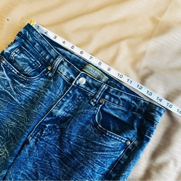 Denim & Rivets Jeans - Picture 7 of 7